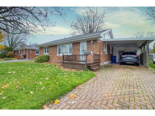 40 Pavey Street, Chatham, ON 