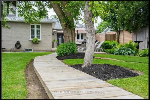 1896 Woodview Avenue, Pickering, ON - Outdoor