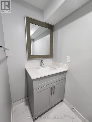 Lower - 1405 Lyncroft Crescent, Oshawa, ON - Indoor Photo Showing Bathroom