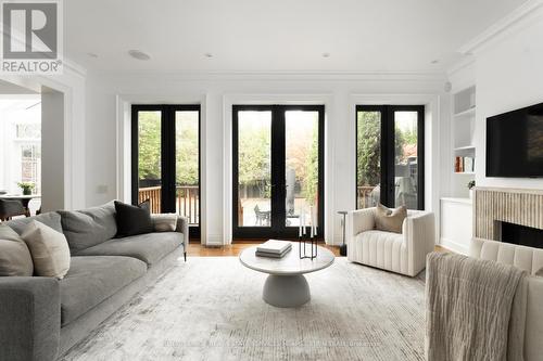 88 Binscarth Road, Toronto, ON - Indoor Photo Showing Living Room