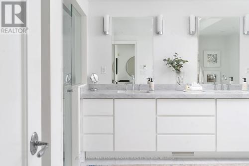 88 Binscarth Road, Toronto, ON - Indoor Photo Showing Bathroom