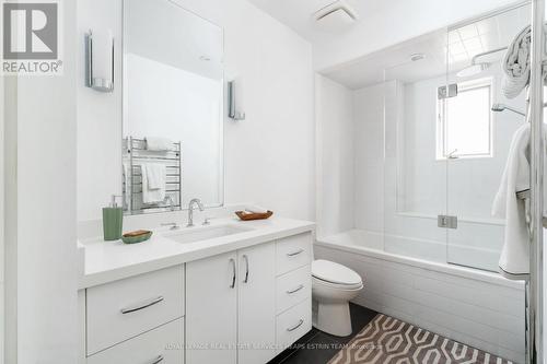 88 Binscarth Road, Toronto, ON - Indoor Photo Showing Bathroom