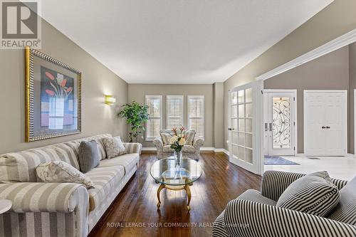 150 Westmount Boulevard, Vaughan, ON - Indoor Photo Showing Living Room