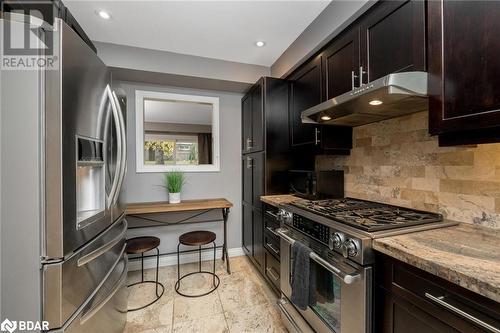 4 Lynden Circle, Georgetown, ON - Indoor Photo Showing Kitchen