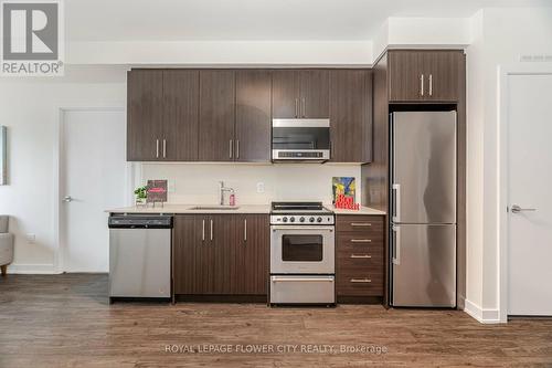 604 - 212 King William Street, Hamilton, ON - Indoor Photo Showing Kitchen