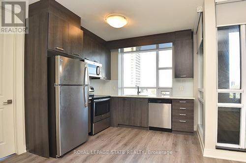 603 - 150 Main Street W, Hamilton, ON - Indoor Photo Showing Kitchen With Stainless Steel Kitchen