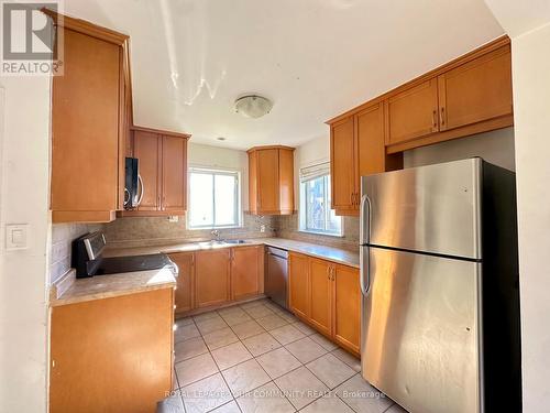 151 Pemberton Road, Richmond Hill, ON - Indoor Photo Showing Kitchen