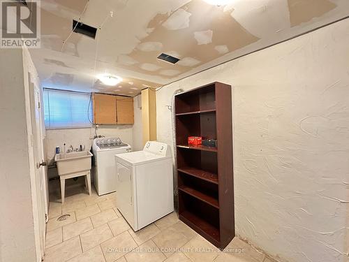 151 Pemberton Road, Richmond Hill, ON - Indoor Photo Showing Laundry Room