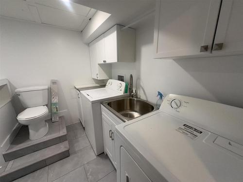 129 John Street, Geraldton, ON - Indoor Photo Showing Laundry Room