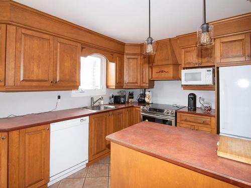 Kitchen - 20 Rue De La Bastille, Rivière-Du-Loup, QC - Indoor Photo Showing Kitchen