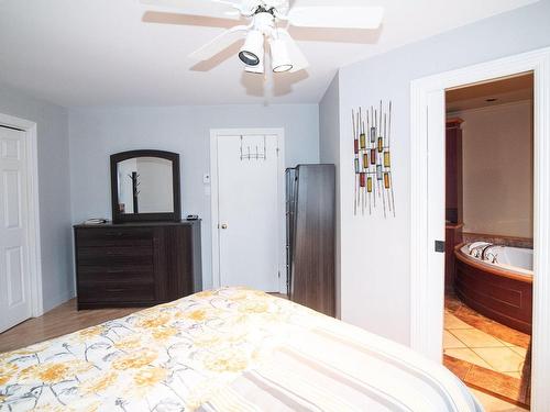 Master bedroom - 20 Rue De La Bastille, Rivière-Du-Loup, QC - Indoor Photo Showing Bedroom