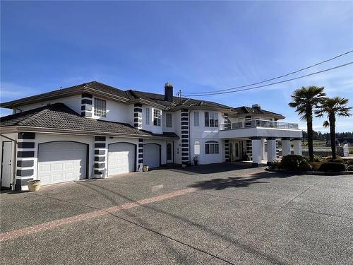 7112 Puckle Rd, Central Saanich, BC 