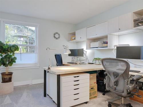 3143 Glasgow St, Victoria, BC 