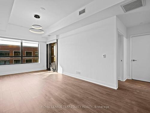 627-33 Frederick Todd Way, Toronto, ON - Indoor Photo Showing Other Room