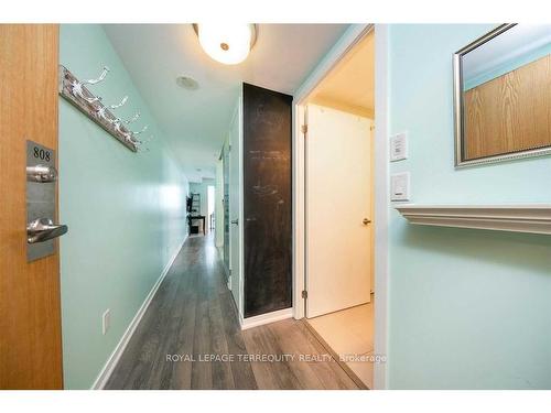 808-20 Joe Shuster Way, Toronto, ON - Indoor Photo Showing Other Room