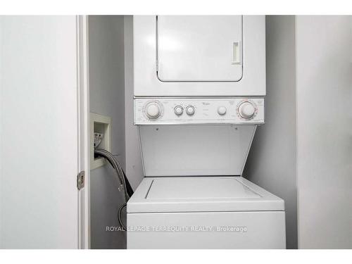 808-20 Joe Shuster Way, Toronto, ON - Indoor Photo Showing Laundry Room