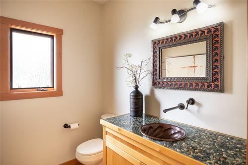 434 Viewcrest Road, Kelowna, BC - Indoor Photo Showing Bathroom