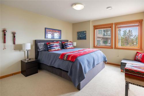 434 Viewcrest Road, Kelowna, BC - Indoor Photo Showing Bedroom