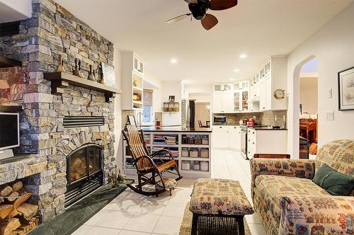 3889 Gallaghers Grange, Kelowna, BC - Indoor Photo Showing Living Room With Fireplace