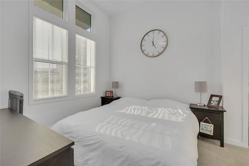 Ph12-1800 Richter Street, Kelowna, BC - Indoor Photo Showing Bedroom