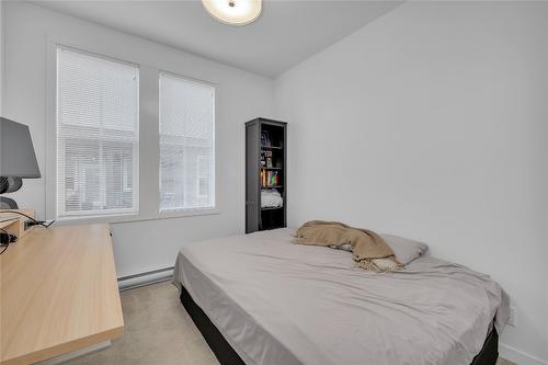 Ph12-1800 Richter Street, Kelowna, BC - Indoor Photo Showing Bedroom