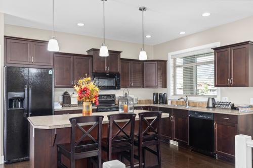 2165 Serrento Lane, West Kelowna, BC - Indoor Photo Showing Kitchen With Upgraded Kitchen