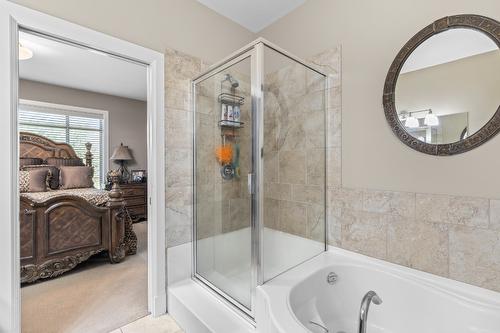 2165 Serrento Lane, West Kelowna, BC - Indoor Photo Showing Bathroom