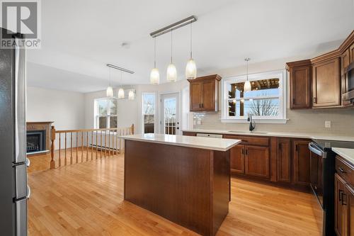 7 Gander Crescent, St. John'S, NL - Indoor Photo Showing Kitchen With Upgraded Kitchen