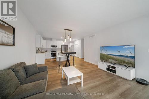 218 Elora Street, Minto, ON - Indoor Photo Showing Living Room