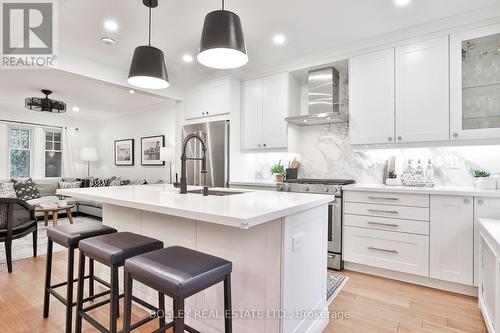 502 Davisville Avenue, Toronto, ON - Indoor Photo Showing Kitchen With Upgraded Kitchen