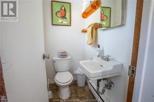 28 Jasper Avenue, Chatham, ON - Indoor Photo Showing Bathroom