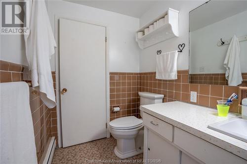 28 Jasper Avenue, Chatham, ON - Indoor Photo Showing Bathroom