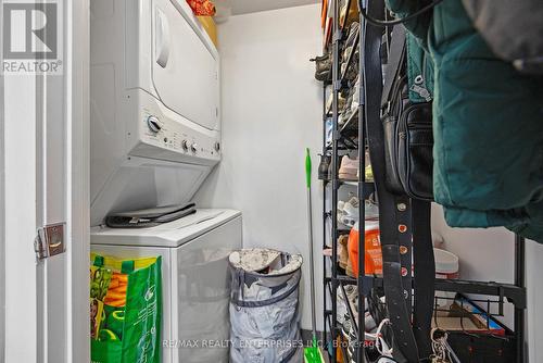 1508 - 1215 Bayly Street, Pickering, ON - Indoor Photo Showing Laundry Room