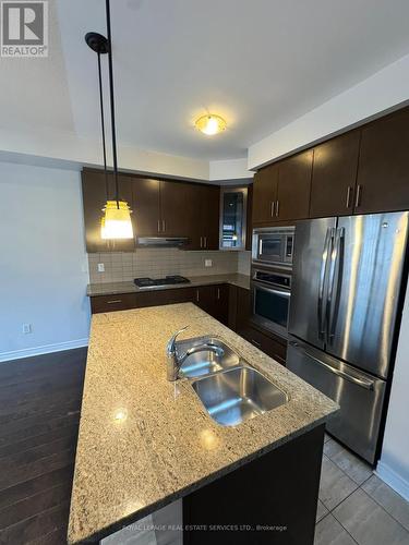 17 - 5710 Long Valley Road, Mississauga, ON - Indoor Photo Showing Kitchen With Double Sink