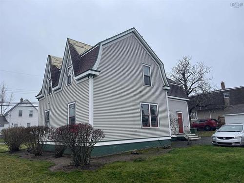 2172 Cowan Street, Westville, NS 