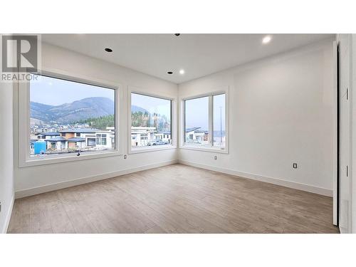 1001 Melrose Street, Kelowna, BC - Indoor Photo Showing Other Room