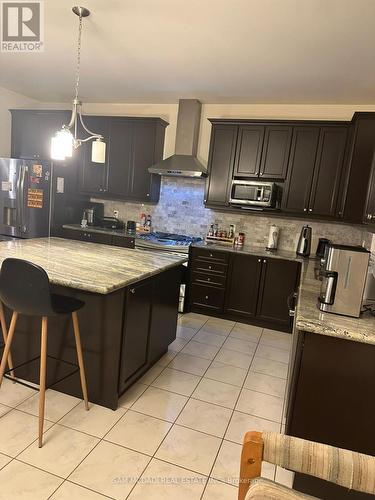 184 Raymond Road, Hamilton, ON - Indoor Photo Showing Kitchen