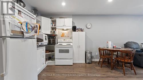 102 King Street, Norfolk, ON - Indoor Photo Showing Kitchen