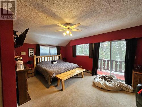 4975 Plateau Road, 108 Mile Ranch, BC - Indoor Photo Showing Bedroom