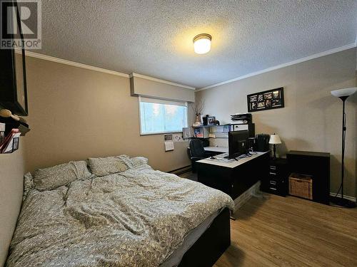 4975 Plateau Road, 108 Mile Ranch, BC - Indoor Photo Showing Bedroom