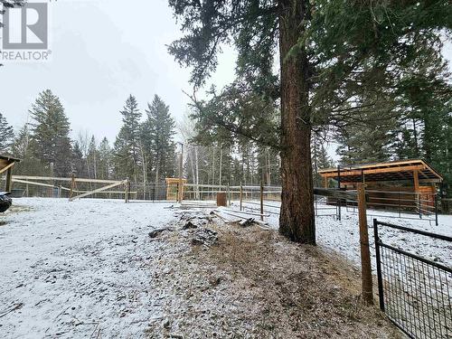 4975 Plateau Road, 108 Mile Ranch, BC - Outdoor