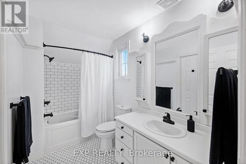 126 Aldred Drive, Scugog, ON - Indoor Photo Showing Bathroom