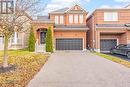 11 Chambersburg Way, Whitchurch-Stouffville, ON  - Outdoor With Facade 