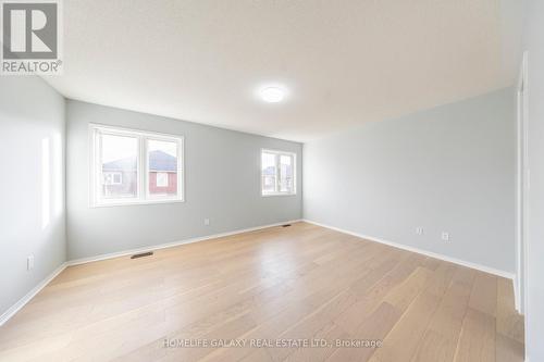 11 Chambersburg Way, Whitchurch-Stouffville, ON - Indoor Photo Showing Other Room