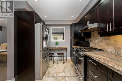 4 Lynden Circle, Halton Hills, ON - Indoor Photo Showing Kitchen