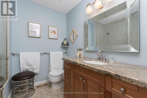 4 Lynden Circle, Halton Hills, ON - Indoor Photo Showing Bathroom