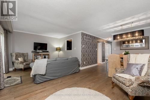 4 Lynden Circle, Halton Hills, ON - Indoor Photo Showing Other Room