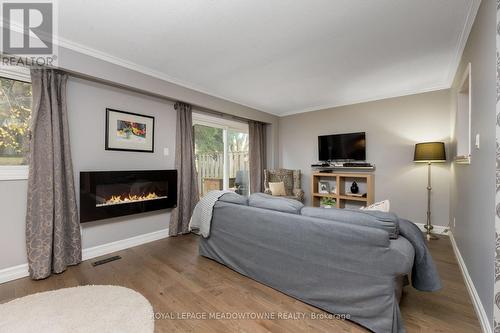 4 Lynden Circle, Halton Hills, ON - Indoor With Fireplace