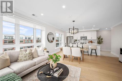 310 - 1560 Upper West Avenue, London, ON - Indoor Photo Showing Living Room