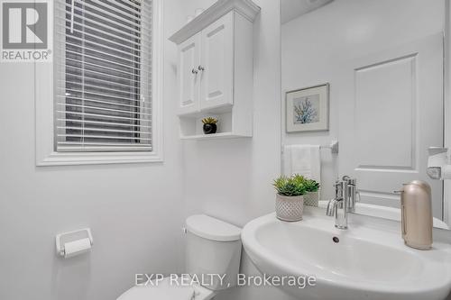 44 Aitchison Avenue, Southgate, ON - Indoor Photo Showing Bathroom